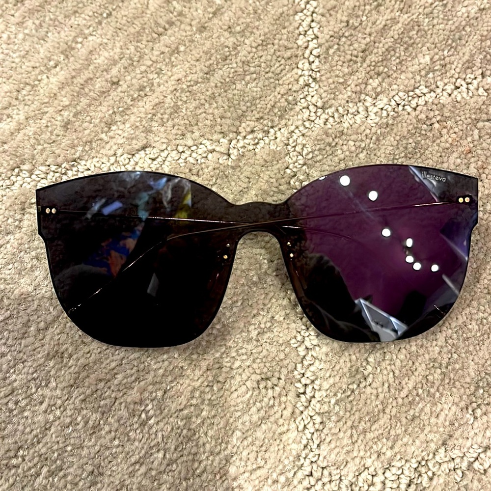 Illesteva frameless sunglasses